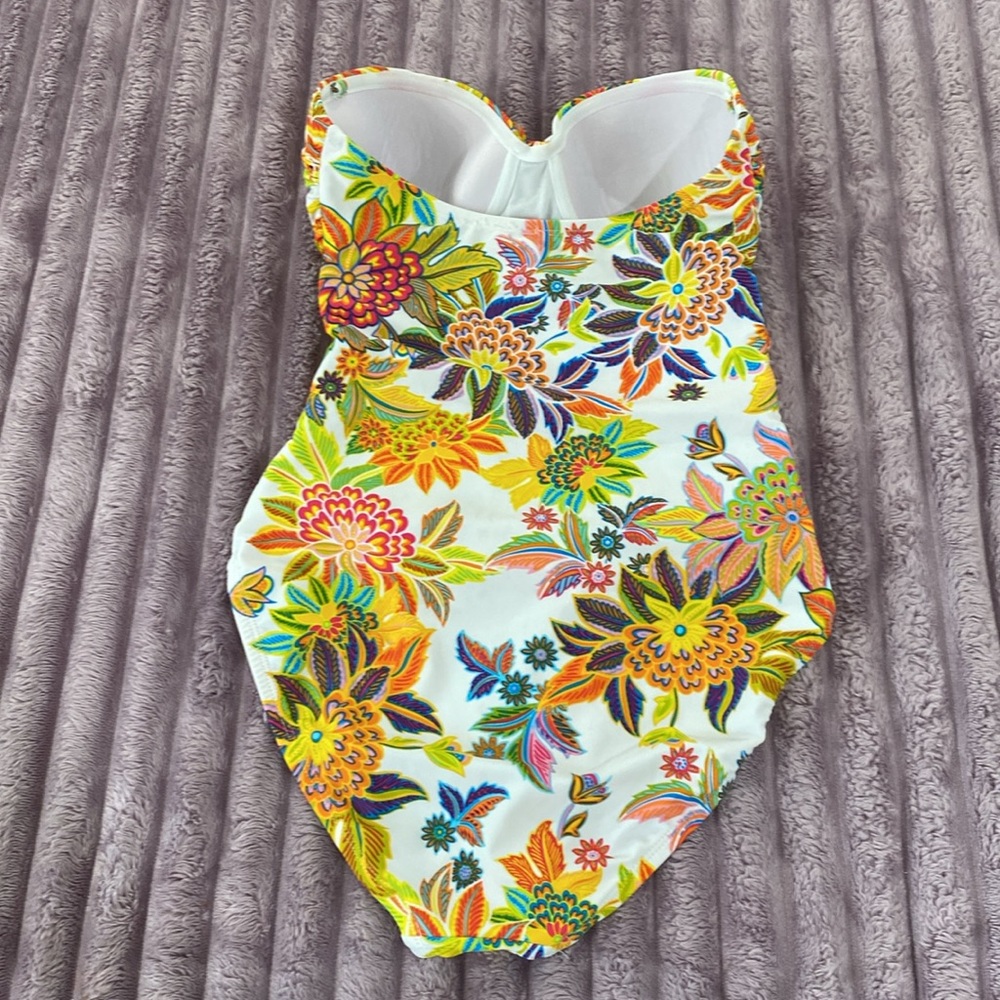 Bleu Rod Beattie one piece swimsuit. Let the Sun Chine In size 6 - Picture 4 of 10